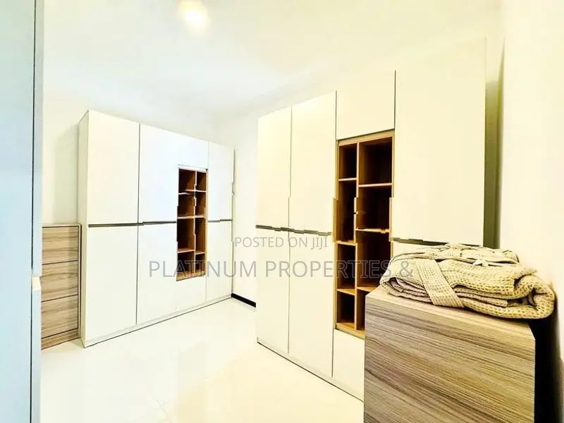 Super Luxury B/New House With Pool For Sale In Pelawatta Battaramulla