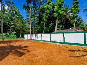 Valuable Coastal Land for Sale in Midigama