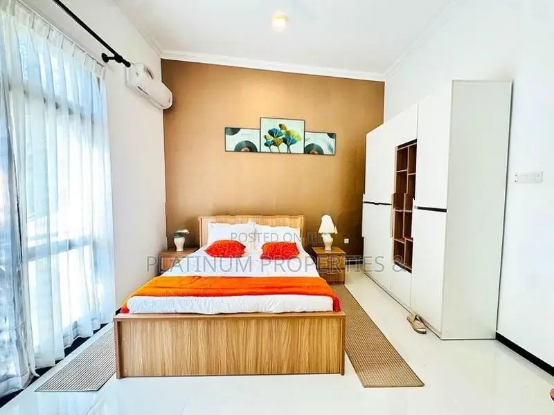 Super Luxury B/New House With Pool For Sale In Pelawatta Battaramulla