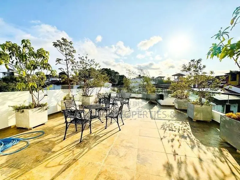 Super Luxury B/New House With Pool For Sale In Pelawatta Battaramulla