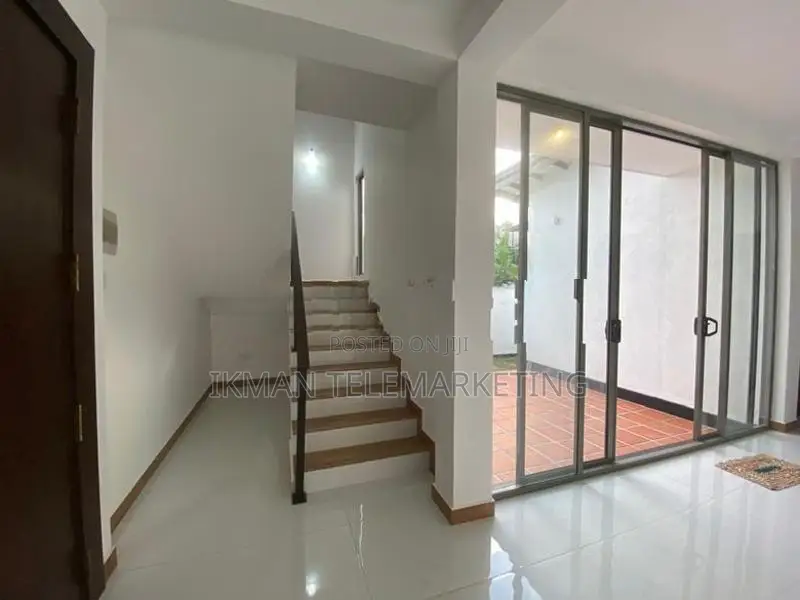 Brand New Modern Two-Storey House for Sale – Pannipitiya