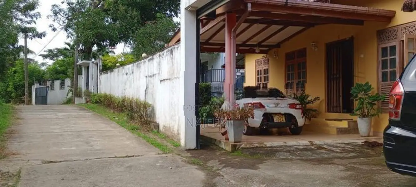 House for Sale Peradeniya