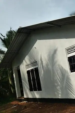 MORATUWA : 3-BR (1,200 SQFT) HOUSE FOR SALE