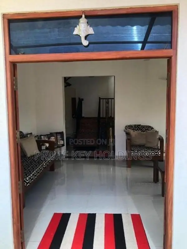 Spacious 3-Storey House for Rent – Kelaniya (HR116)
