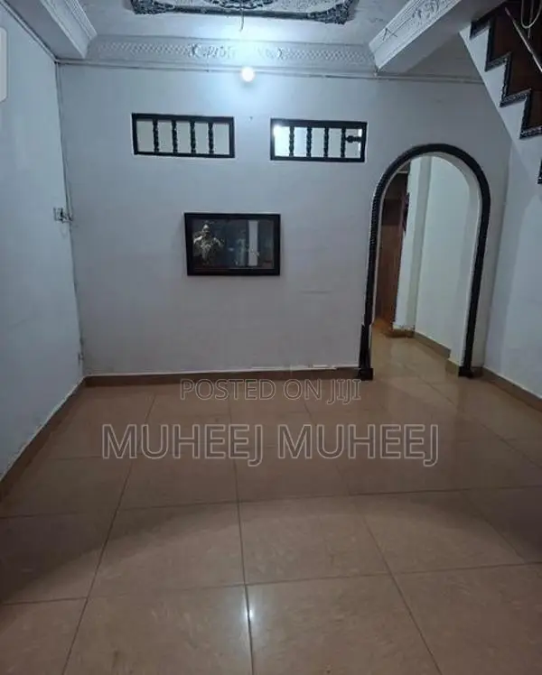 Ideal House for Family Colombo-10