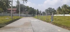 කුරුණෑගල දඹුලු පාරට මුහුණලා ඉඩමක්