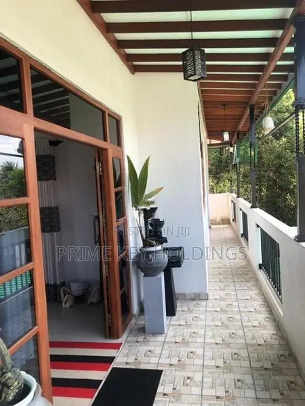 Spacious 3-Storey House for Rent – Kelaniya (HR116)