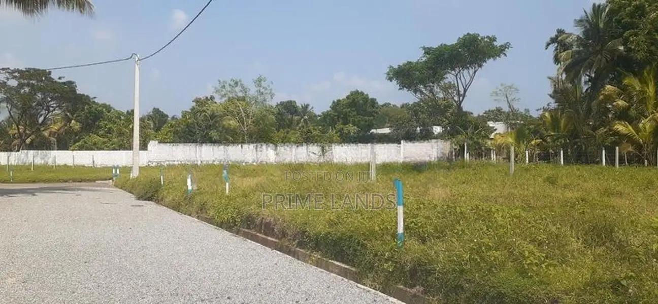 කුරුණෑගල දඹුලු පාරට මුහුණලා ඉඩමක්
