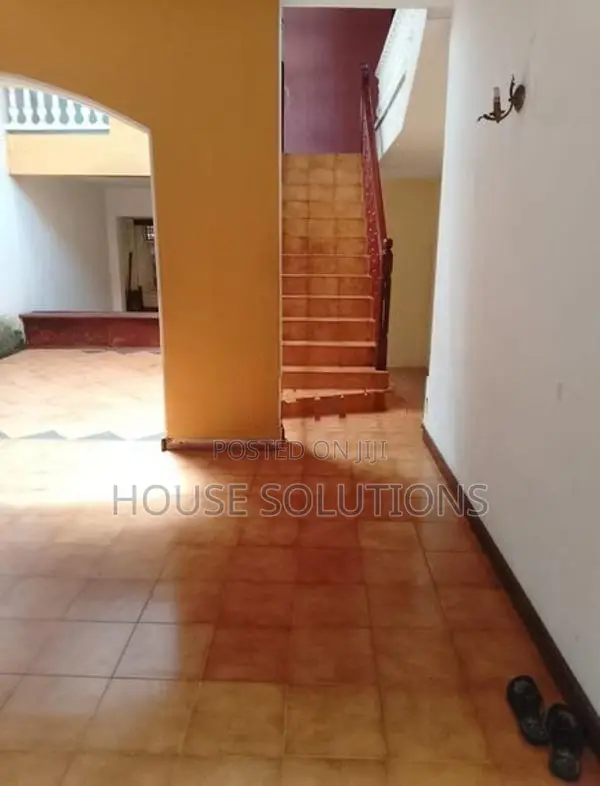 Large Two-Story House for Sale – Mount Lavinia
