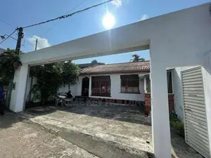 Fully Furnished Luxury Bungalow for Lease – Nugegoda [HR104]