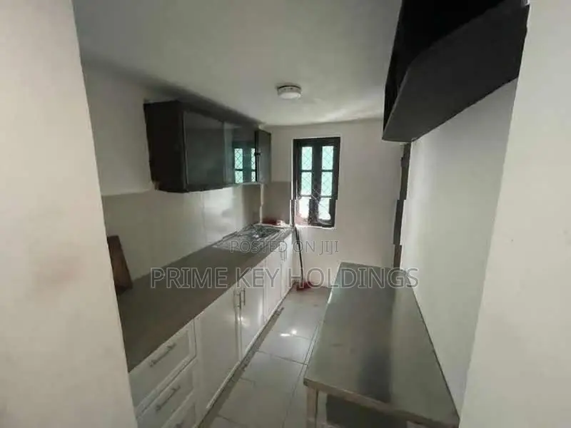 Fully Furnished Luxury Bungalow for Lease – Nugegoda [HR104]
