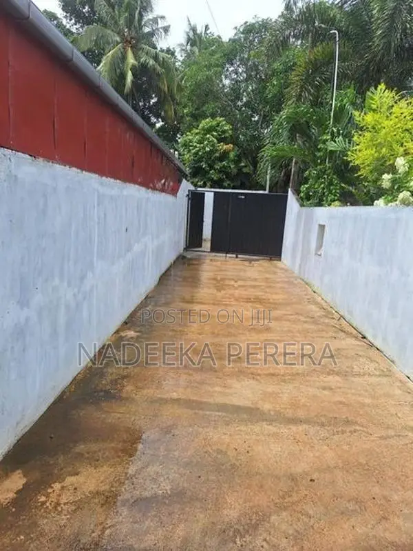 Well Maintained Modern House for Sale in Kalutara North