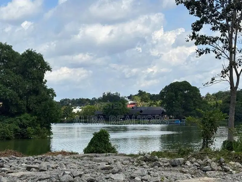 Waterfront Land for Sale in Rajagiriya (p-72)