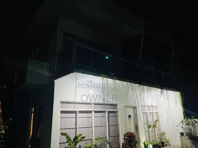 Luxury Room for Rent Makola (Bungalow Type)