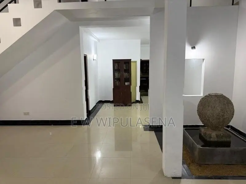 2 STORIES HOURS for SALE MALEBE