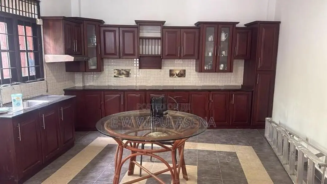 2 STORIES HOURS for SALE MALEBE