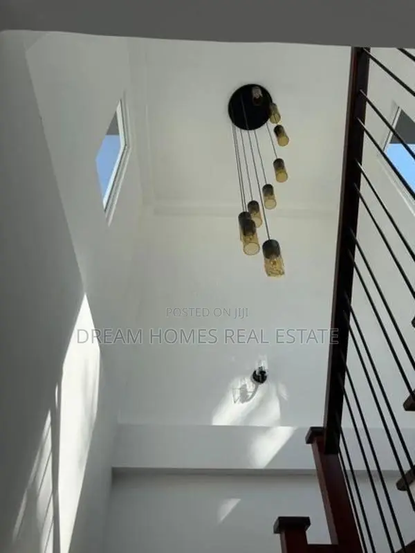 Luxury New House for Sale Piliyandala