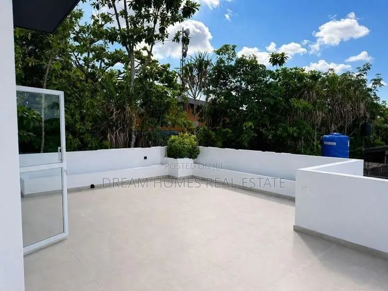Luxury New House for Sale Piliyandala