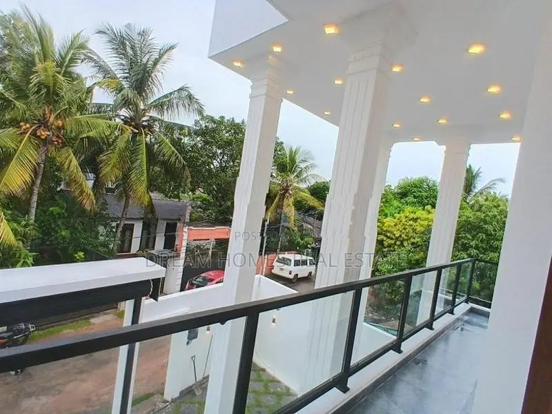 Brand New Luxury House for Sale Kesbewa