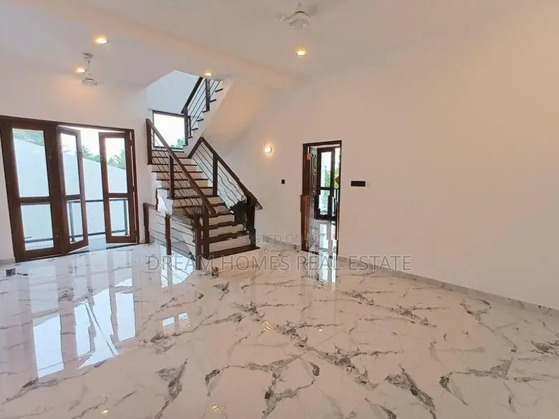 Brand New Luxury House for Sale Kesbewa