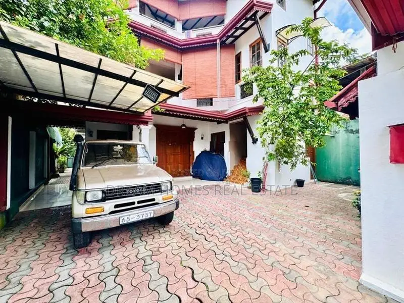 Property for Sale – 3 Separate Houses | Rajagiriya