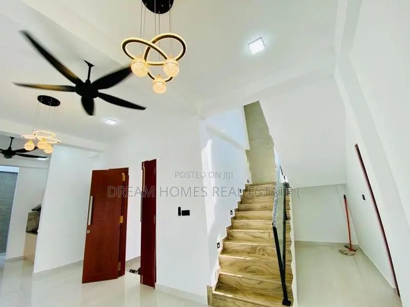 House for Sale Athurugiriya