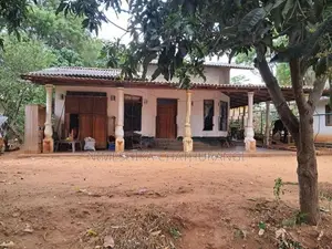 පර්චස් 22ක් සමඟ නිවස - සෙවනගල, දණ්ඩුම හන්දිය