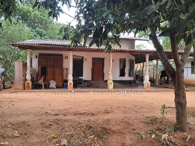 පර්චස් 22ක් සමඟ නිවස - සෙවනගල, දණ්ඩුම හන්දිය