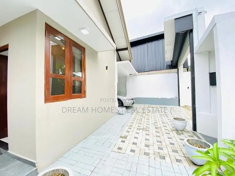 Fully Furnished House for Sale – Arawala Road, Maharagama