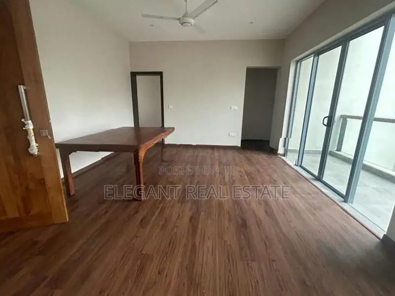 03 Bedroom Semi Furnished Apartment for Rent in Colombo (A6031)