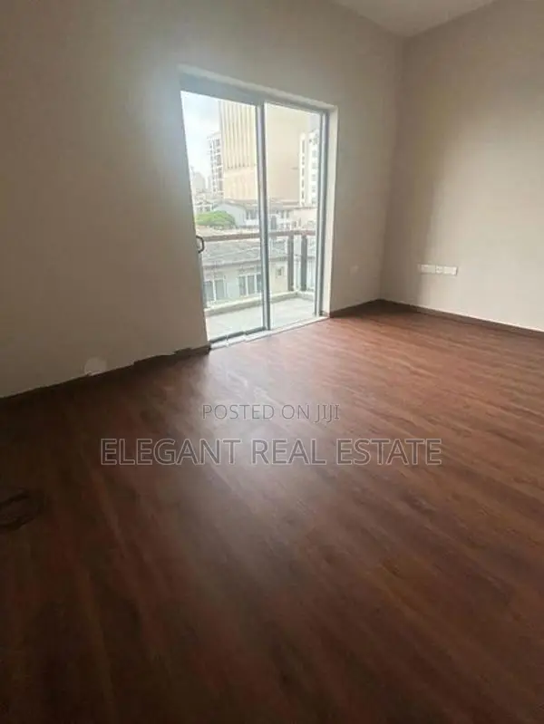 03 Bedroom Semi Furnished Apartment for Rent in Colombo (A6031)