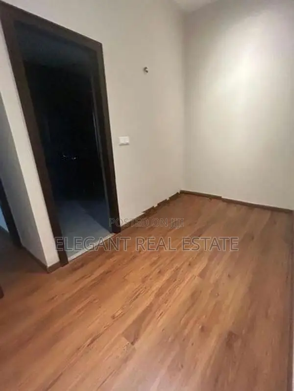 03 Bedroom Semi Furnished Apartment for Rent in Colombo (A6031)