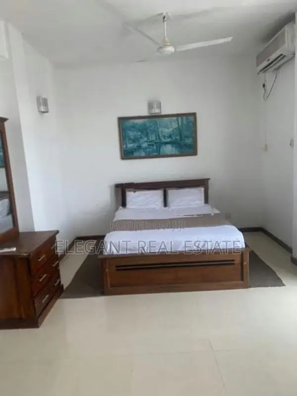 Edmonton - 03 Bedroom Furnished Penthouse for Rent in Colombo 05 (A125