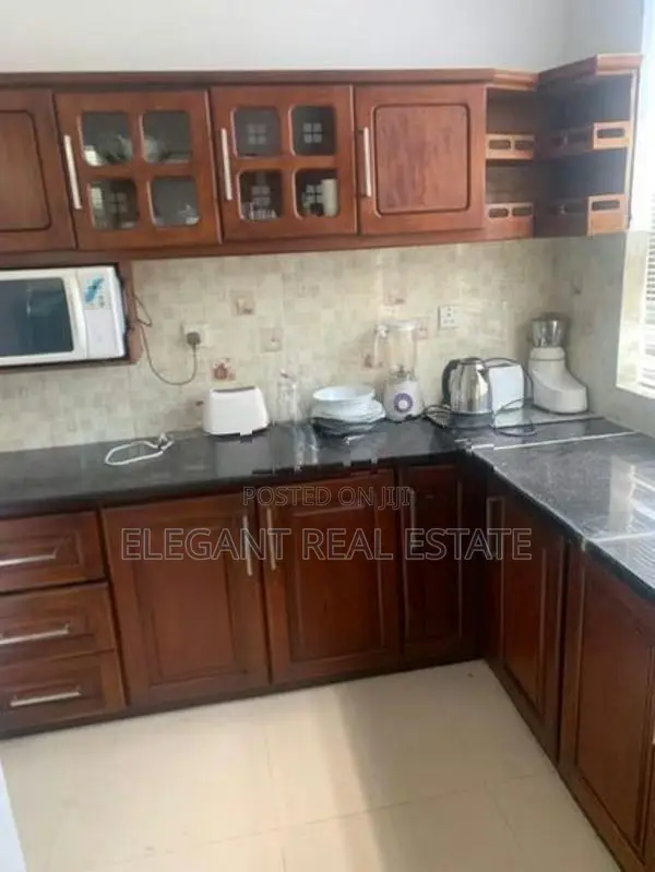 Edmonton - 03 Bedroom Furnished Penthouse for Rent in Colombo 05 (A125