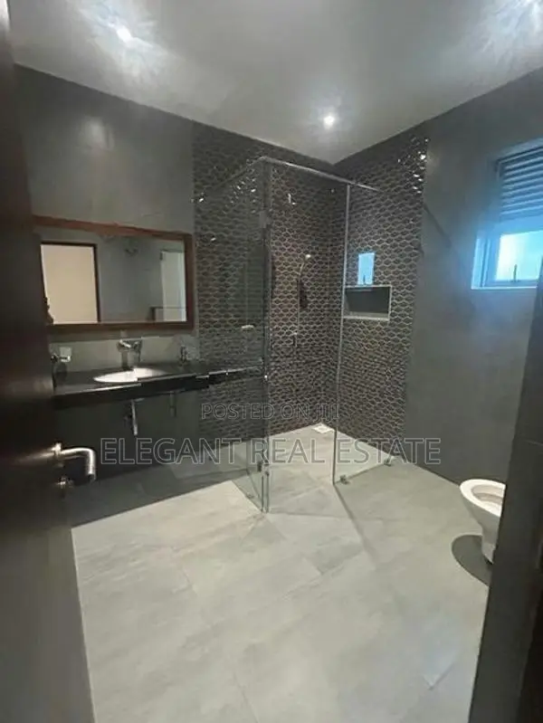 03 Bedroom Semi Furnished Apartment for Rent in Colombo (A6031)