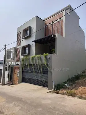 Luxury House for Sale – Katubedda, Moratuwa