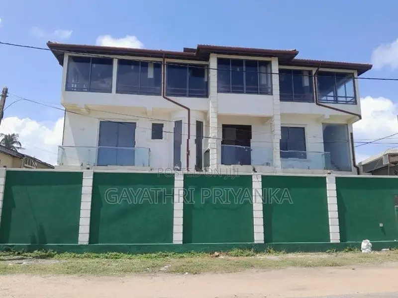 Spacious 6-Bed Commercial Building For Sale Moratuwa