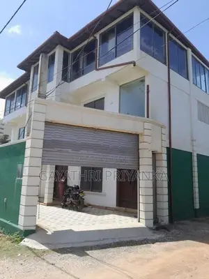 Spacious 6-Bed Commercial Building For Sale Moratuwa