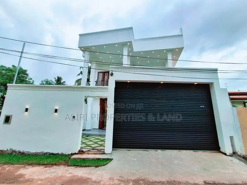 LUXURY 4 BEDROOMS NEW HOUSE FOR SALE IN PILIYANDALA KESBAWA