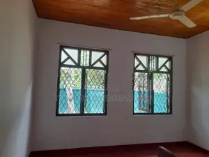 House for Rent - Karapitiya