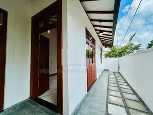 Brand new quiet house for sale in polgasovita