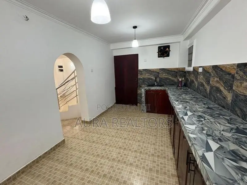 4 Bedrooms House for Rent in Budgamuwa Rd Rajagiriya (p-169)