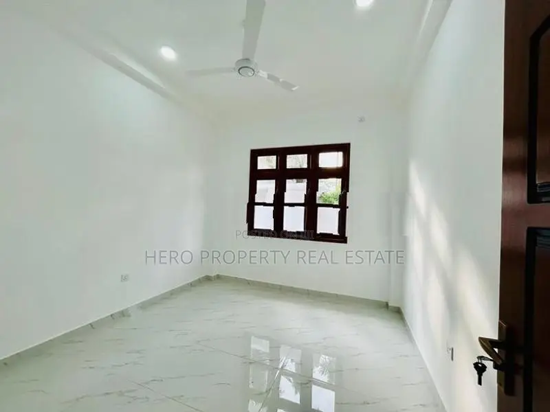 05 BEDROOMS STRATEGICALLY HOUSE FOR SALE IN PILIYANDALA