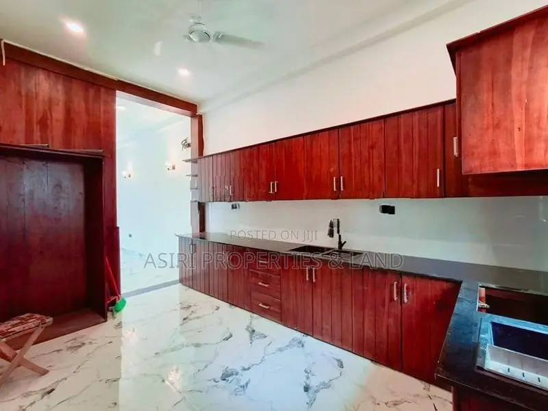 LUXURY 4 BEDROOMS NEW HOUSE FOR SALE IN PILIYANDALA KESBAWA
