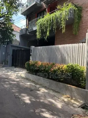 3 Bed Luxury Apartment for Rent - Colombo 04