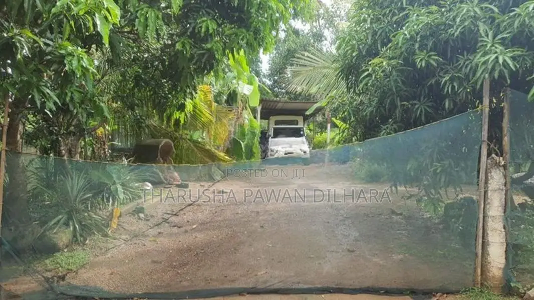 ඉඩමක් විකිණීමට හුන්නදෙණිය