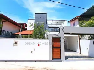 Newly Built Elegant Residence for Sale in Kesbewa