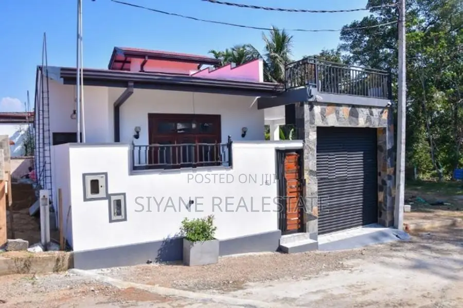 Brand New Excellent House for Sale in Athurugiriya