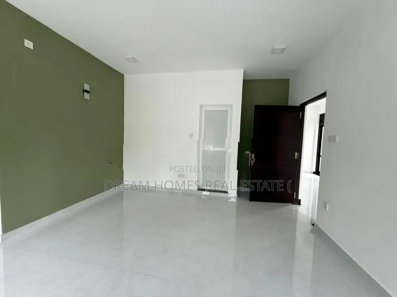 Brand-New Modern Luxury 3-Storey House for Sale – Homagama