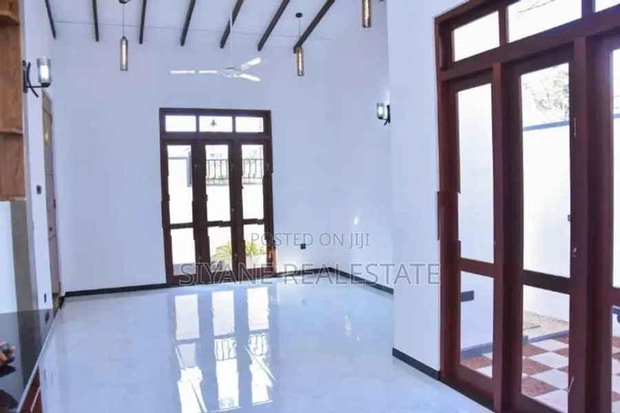 Brand New Excellent House for Sale in Athurugiriya